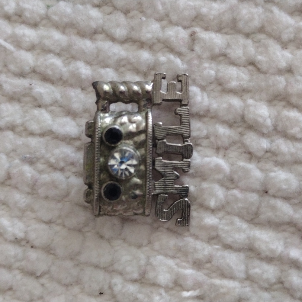Camera Pin - Picture 13 of 13